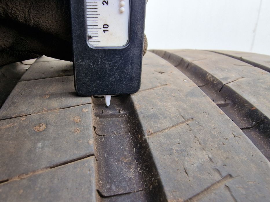 Anvelopă 295/35R20 marca Michelin, DOT 2024 ,7 mm