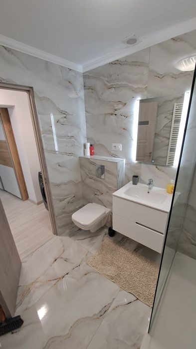 Inchiriez apartament regim hotelier