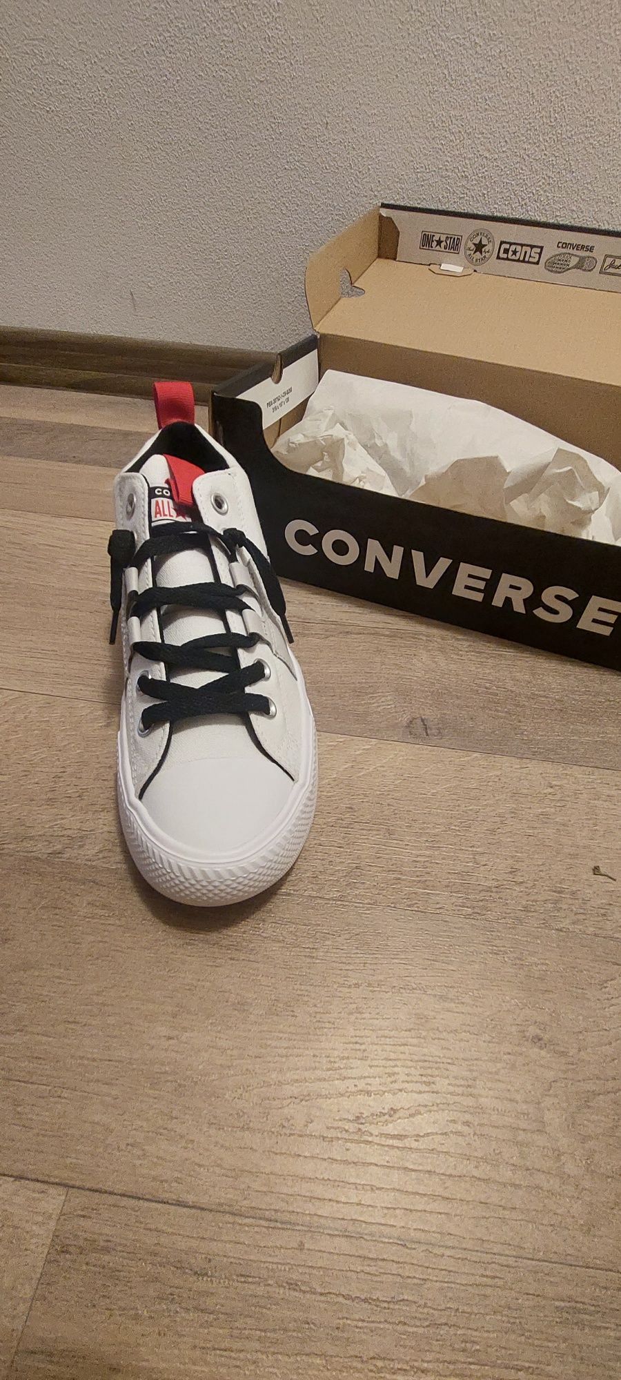 Adidaşi Converse mărimea 38