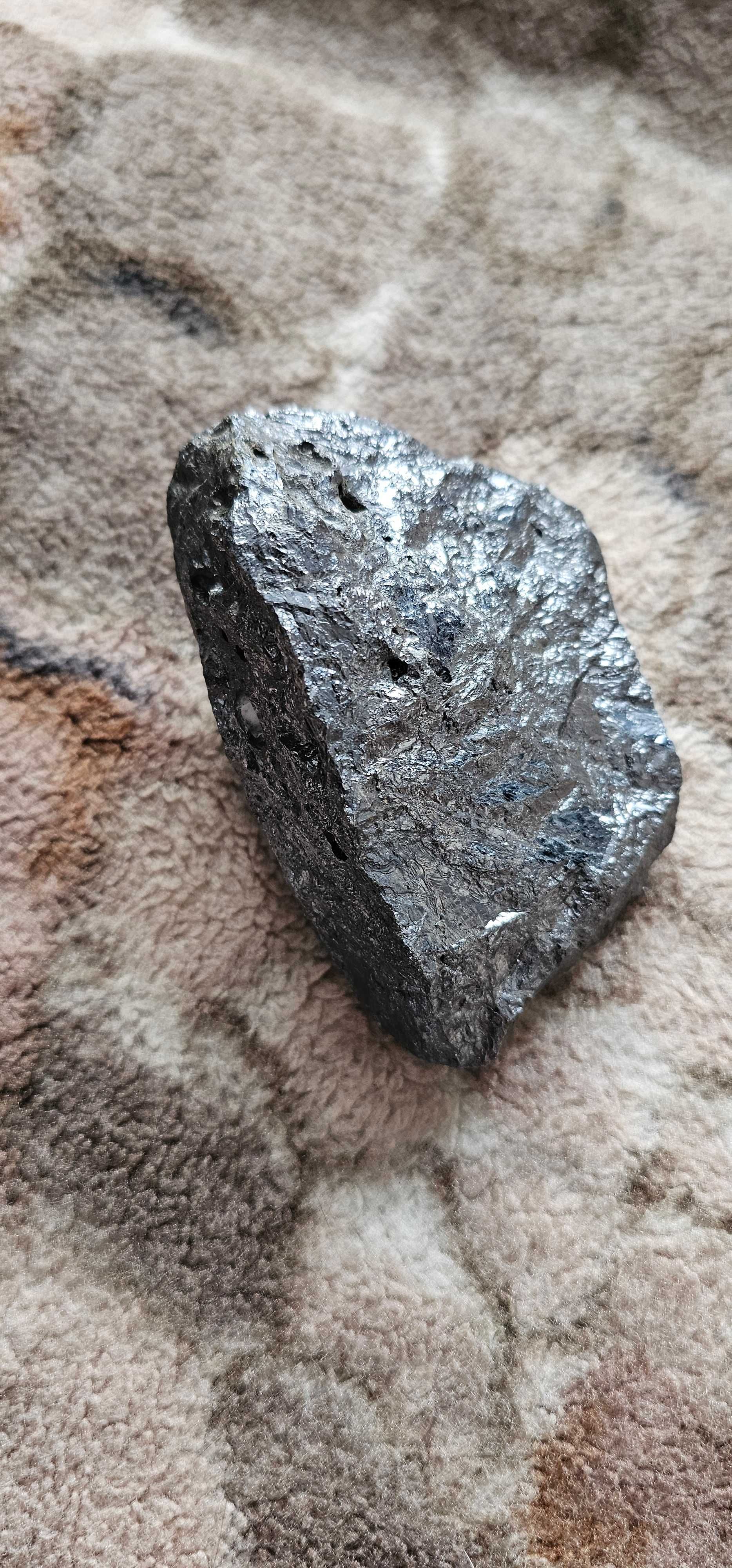 piatra mineral siliciu metalic