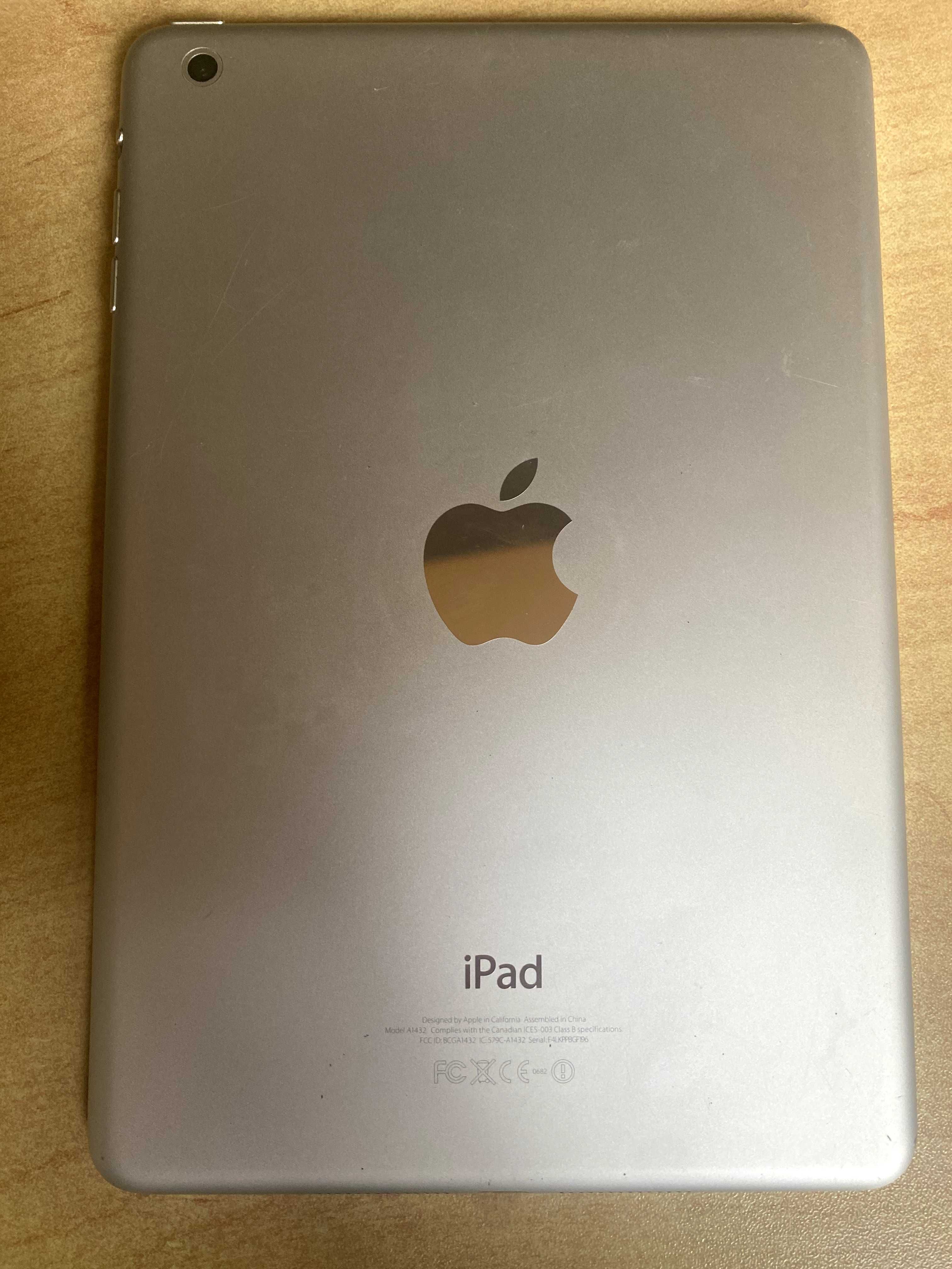 iPad mini A1432 16GB много запазен с протектор
