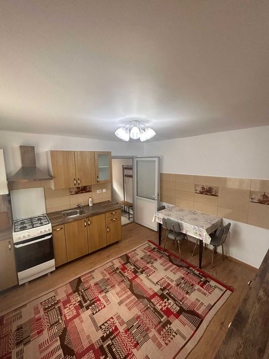 Casa de inchiriat, zona Horea, Floresti!