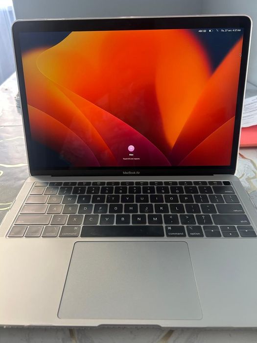 Macbook Apple 16 AIR 256гб өте жақсы жұмыс жасап түр