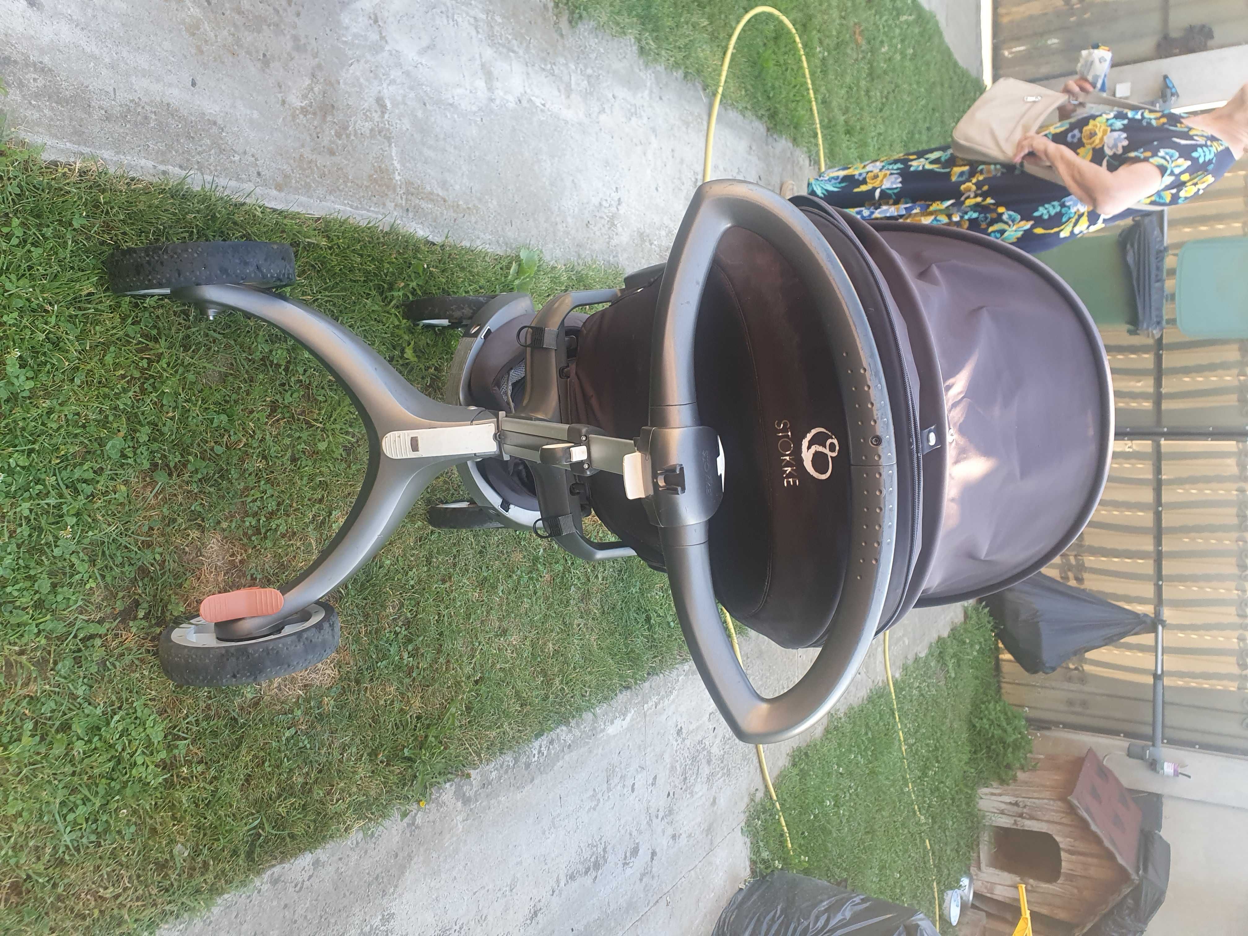 Vând cărucior Stokke 3in1