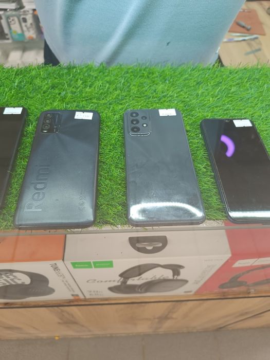 Он бес жиырма бес мынга телефон дар бар