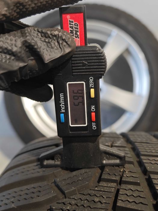 Roti/Jante 17 cu anvelope de iarna 225/55R17 BMW Seria 3,5,GT,6