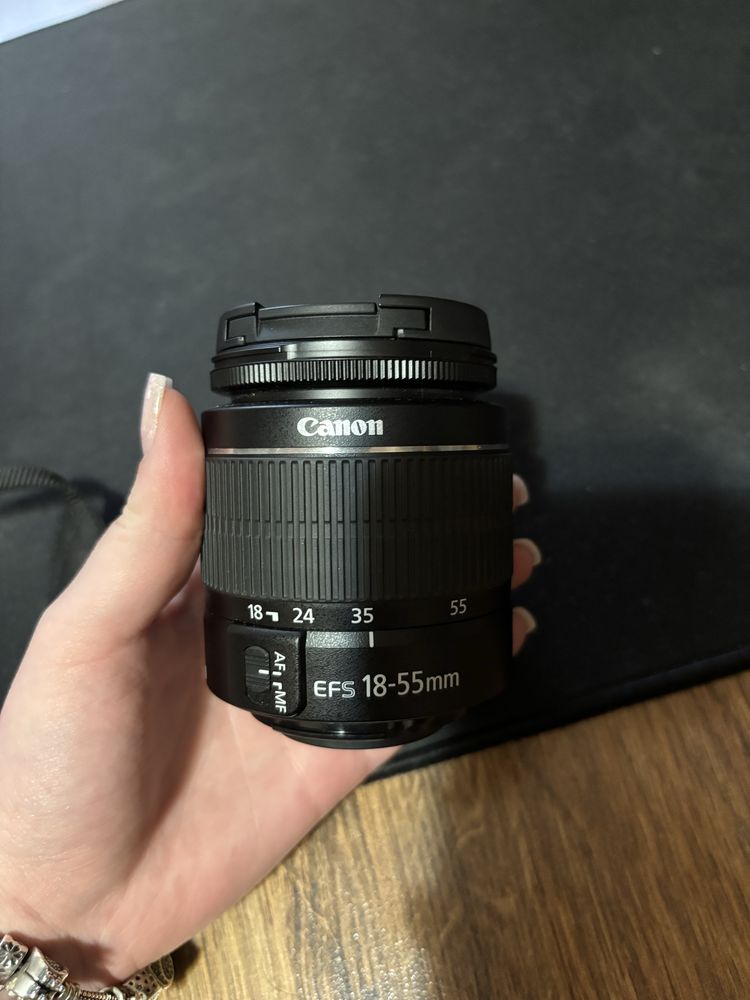 Canon EOS 4000D.