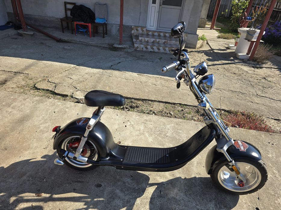 Vând scuter electric