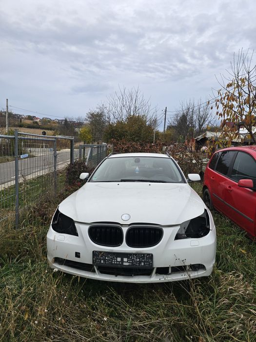 Vând piese BMW e61 2008