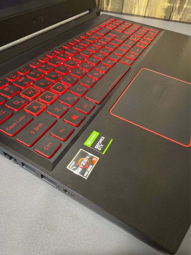 Acer Nitro 5 Gaming laptop