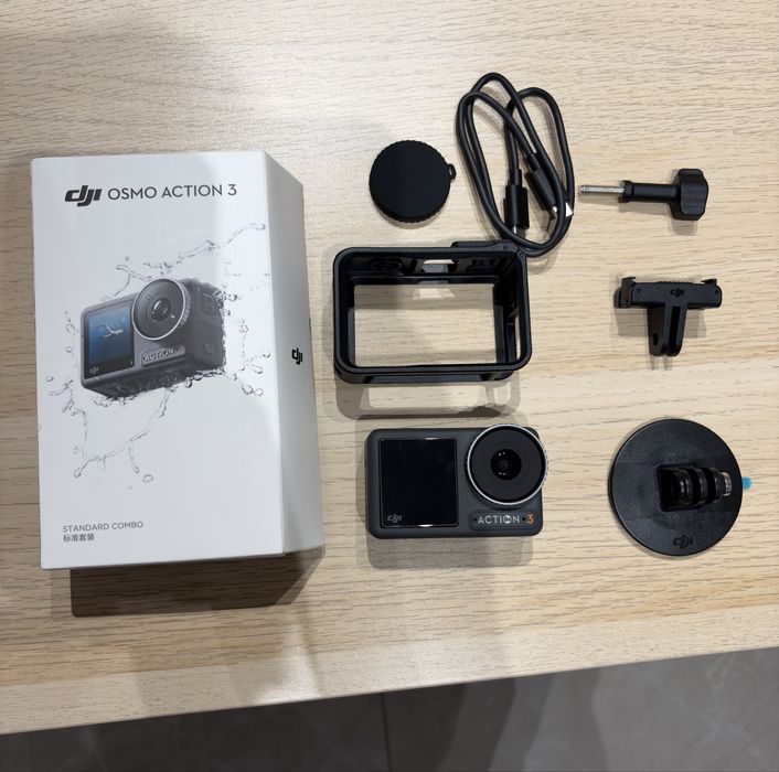 Camera DJI Osmo Action 3 + cutie transport