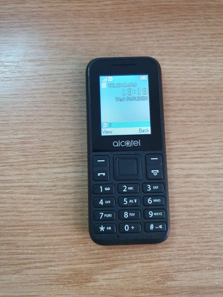 Telefon Alcatel 1066 butoane seniori lanterna radio FM necodat