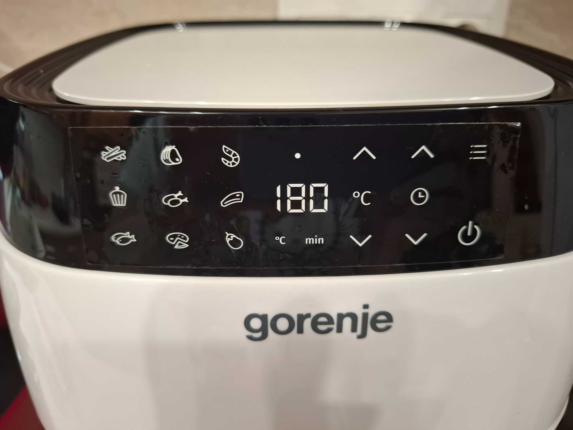 Чисто нов запечатан Air fryer Gorenje AF140