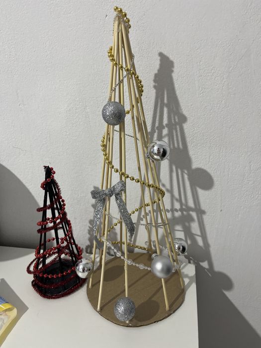 Продам елочки ..