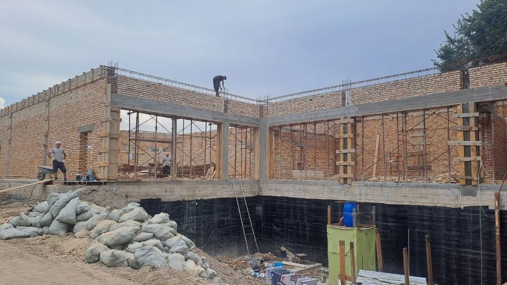 Кирпич красный с завода.