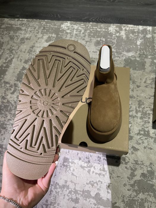 UGG Platform Classic Mini