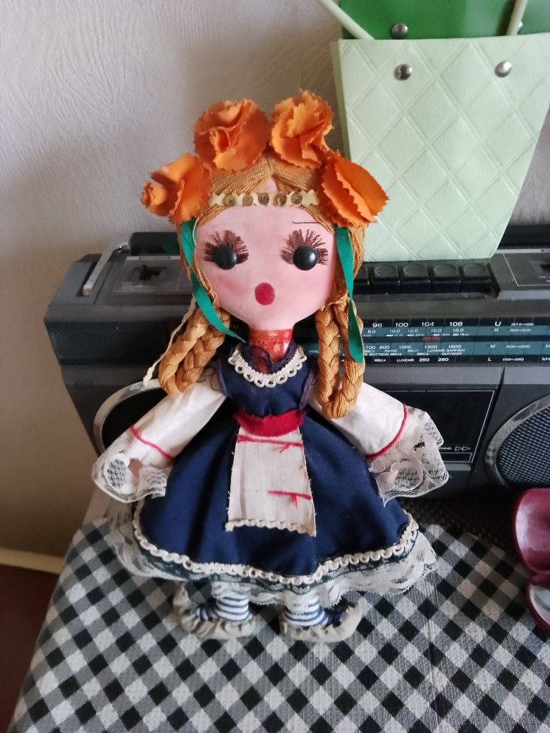 Автентична кукла