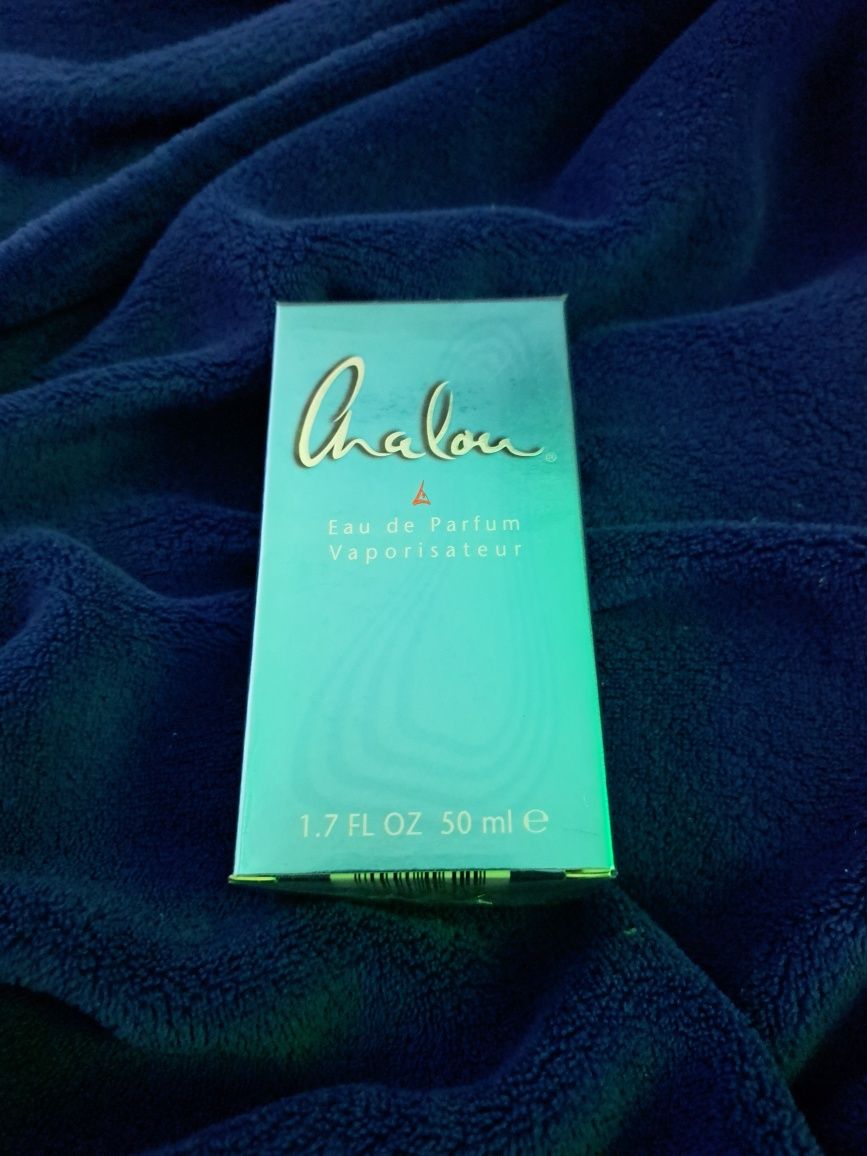 Vând apă de parfum Chalou
