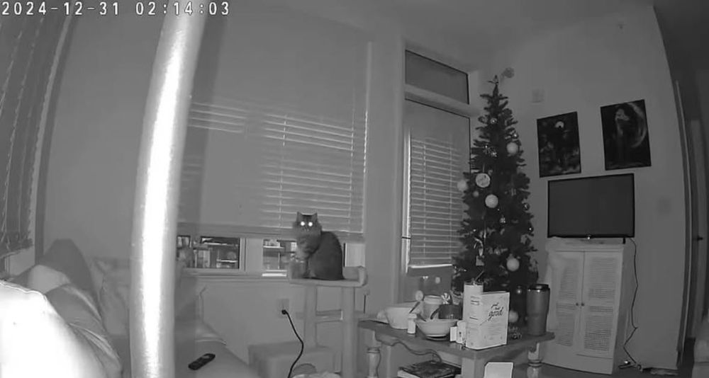 Ceas cu cameră video spion