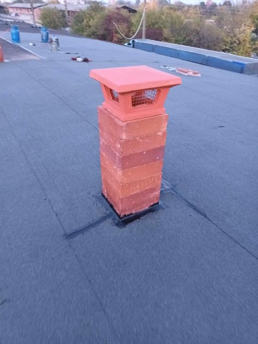 Hidroizolații, acoperișuri cu țiglă, tencuiala decorativa