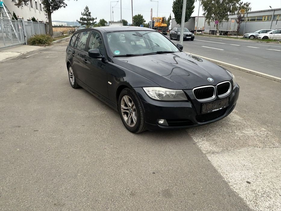 Vand Bmw 320D 2010 import Germania