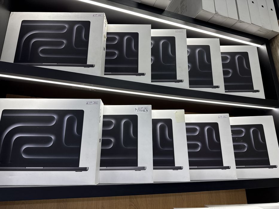 MacBook Pro 14 inch 16 / 1TB