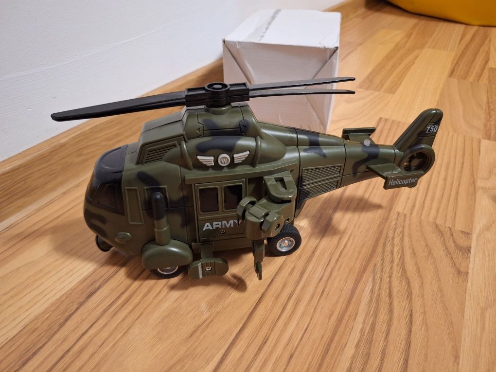 Vând elicopter  pt copii