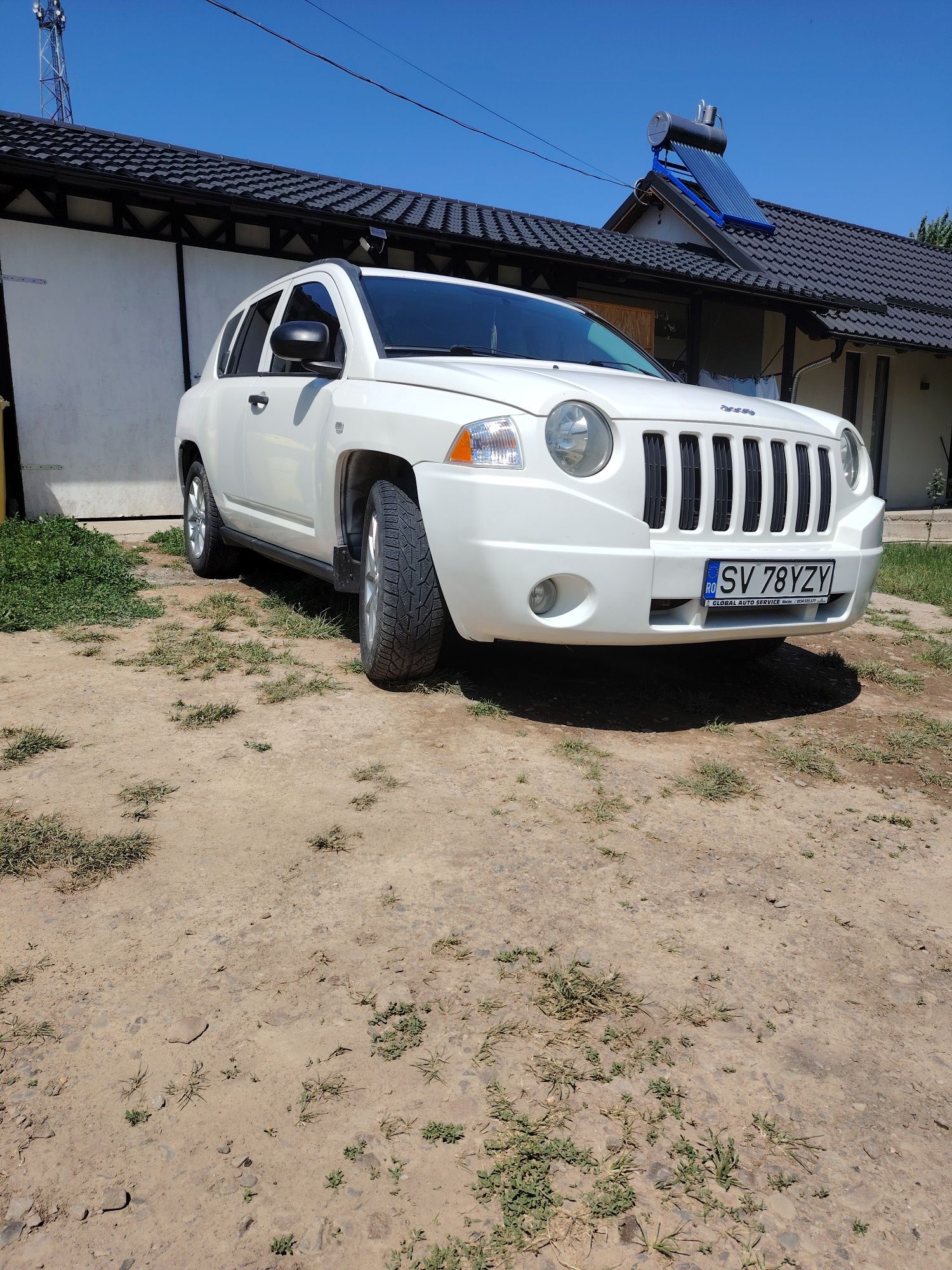 Vând Jeep Compass