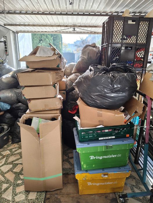 Caciuli, bandane, Strampi si haine SH calitatea I