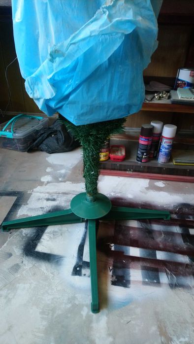 Новогодняя искусственная ёлка