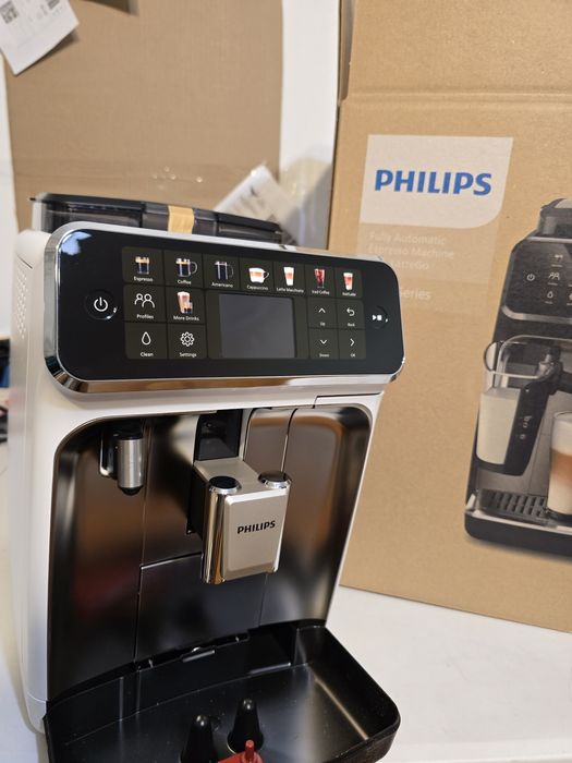 Nou sigilat Espresso Philips Seria 5500