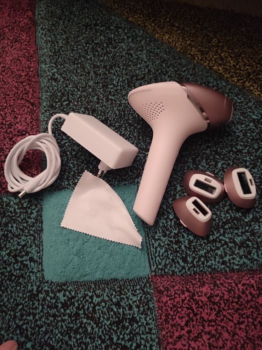 Epilator IPL Philips Lumea Prestige – stare impecabilă, cu 3 capete și