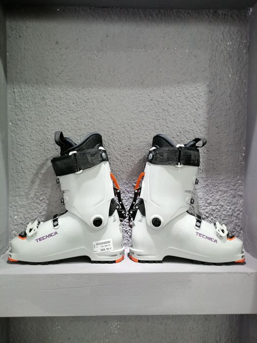 Clapari schiuri ski tura Tecnica Zero G Tour W Test marime 26.5
