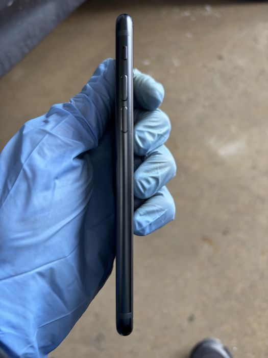 Iphone SE  2 64GB black