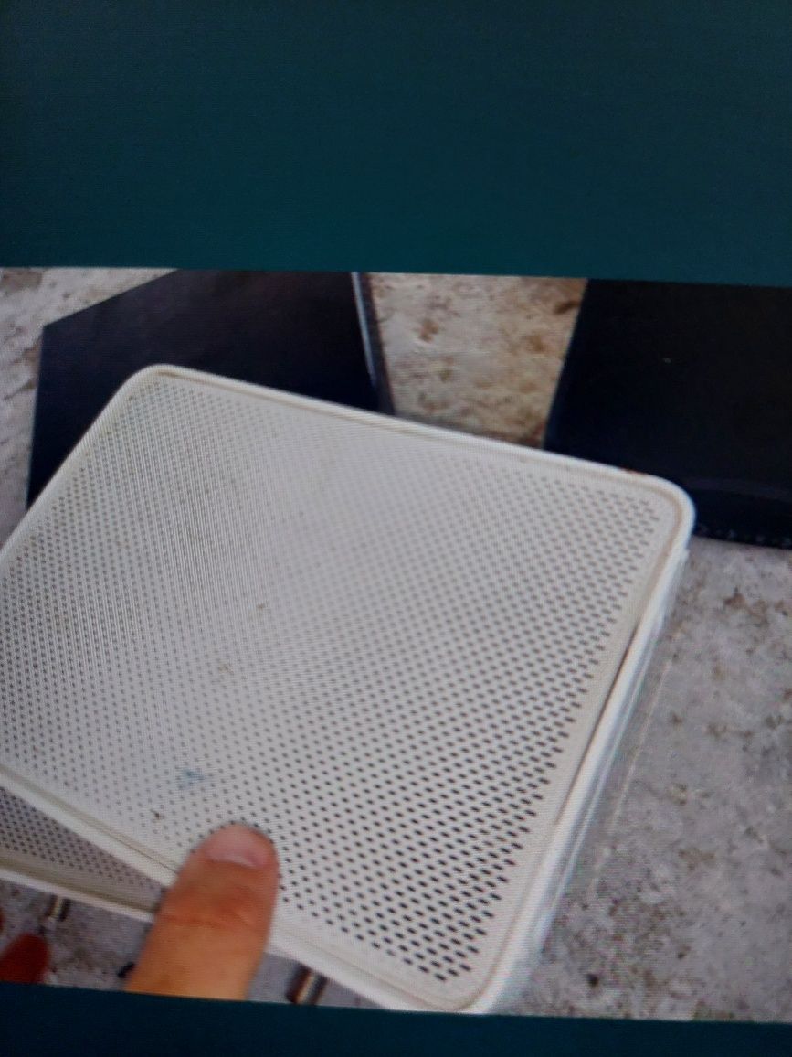 Router de rețea alba