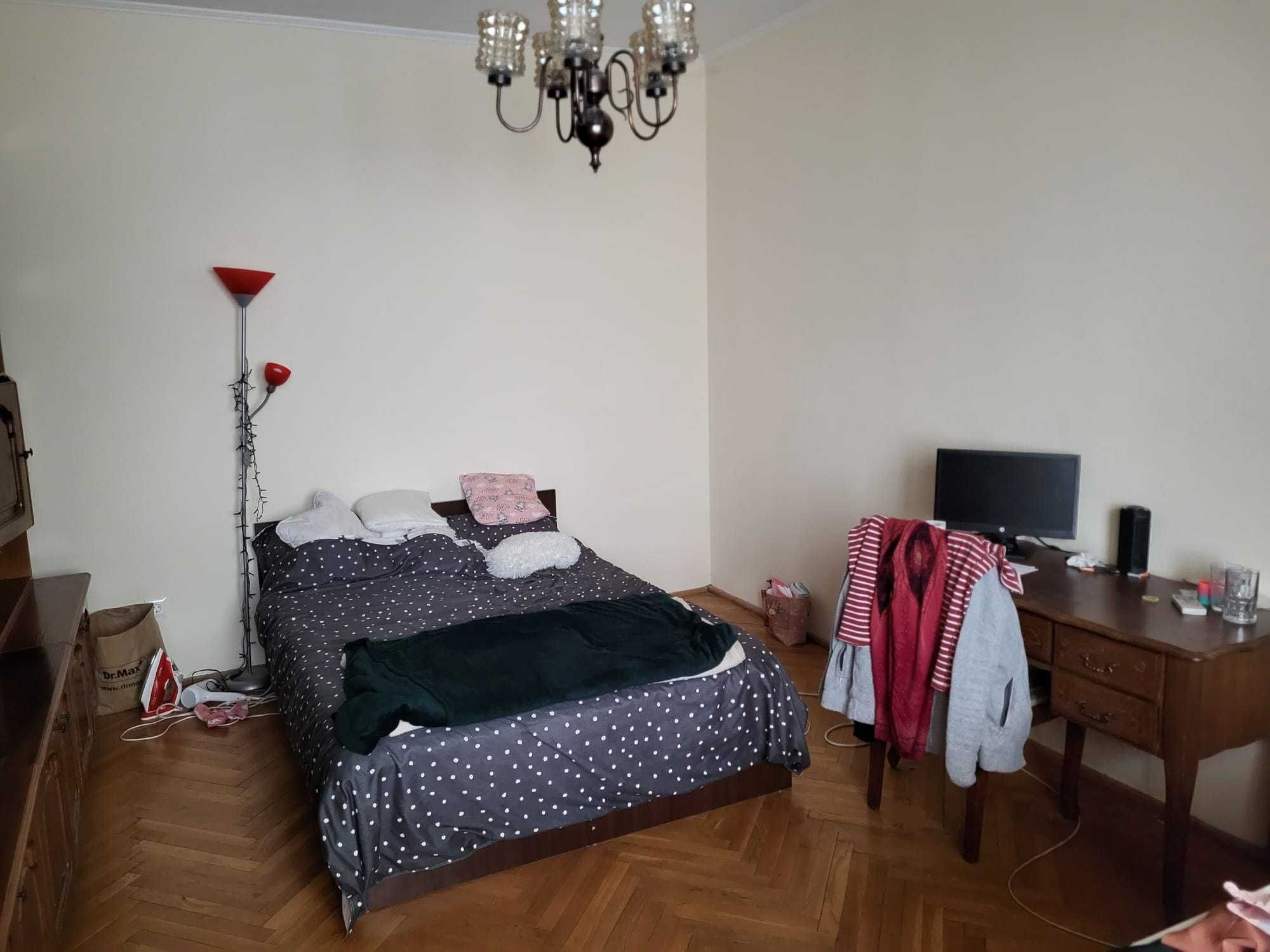 Proprietar inchiriez apartament 3 camere 80mp zona IuliusMall 480 euro