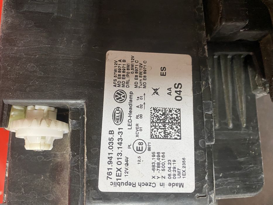 Far stanga full led matrix Vw Touareg an 2018-2021