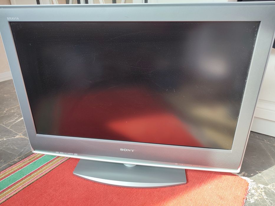 Продам телевизор Sony.