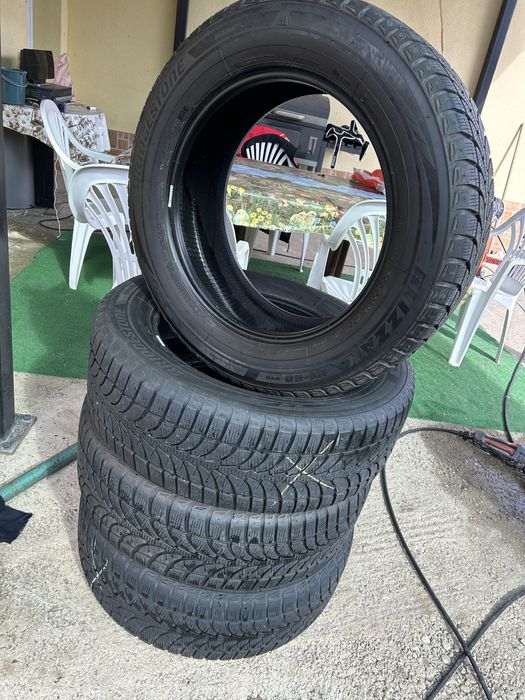 4 зимни гуми за Джип bridgestone 235 60 18