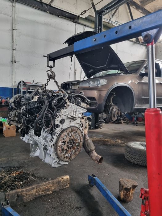 Bmw x5 xdrive fulll option! Motor nou! Vand/schimb cu teren