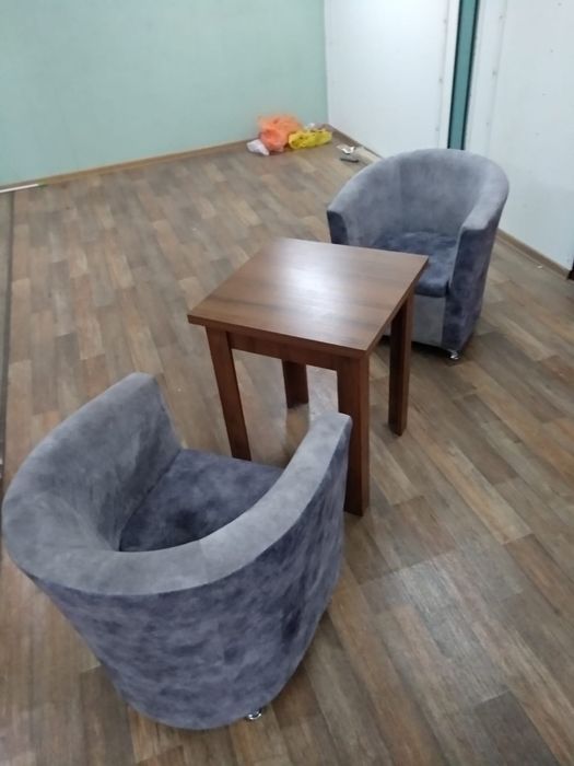 Продам кухонный столик