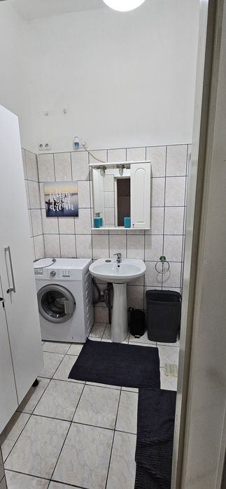 Central! De închiriat!!!