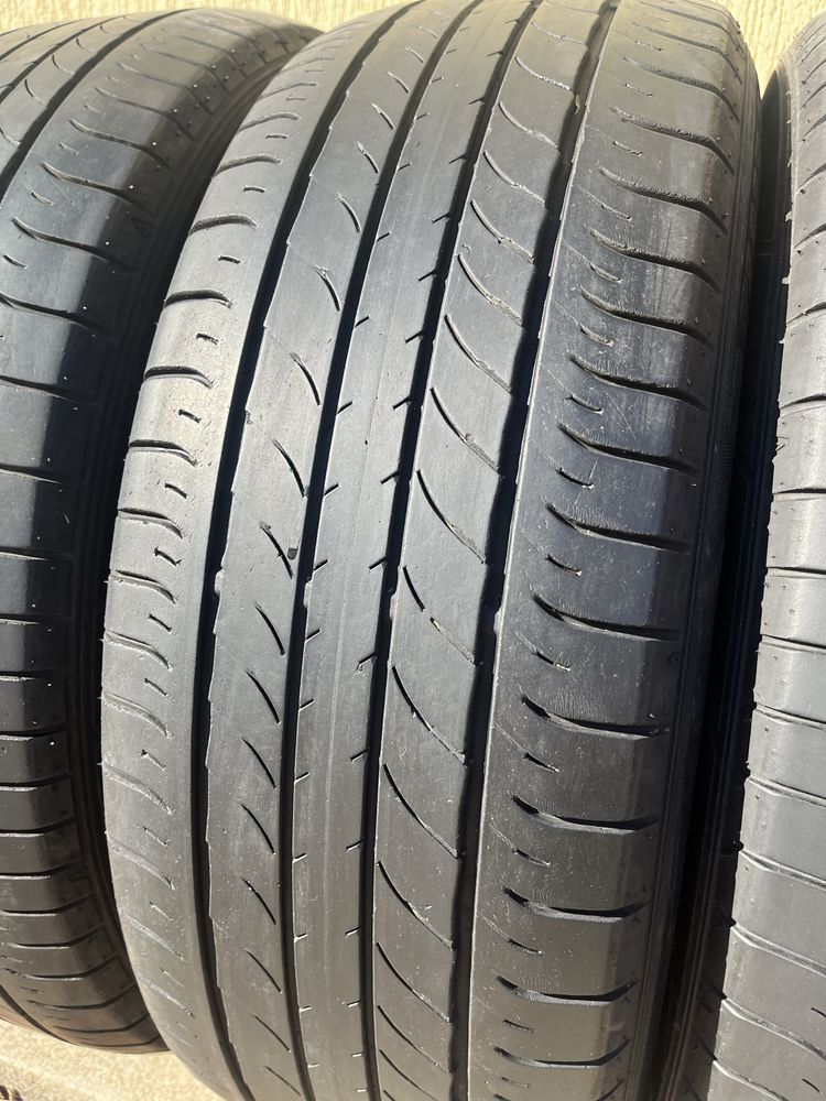 4 бр. летни гуми 235/55/20 Dunlop DOT 4021 2x6 mm 2x4 mm