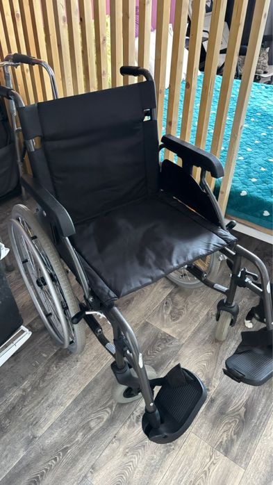 Коляска инвалидная новая