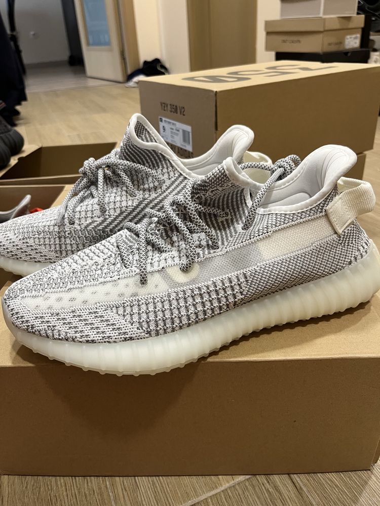 Yeezy 350 Static Non reflective 44 номер