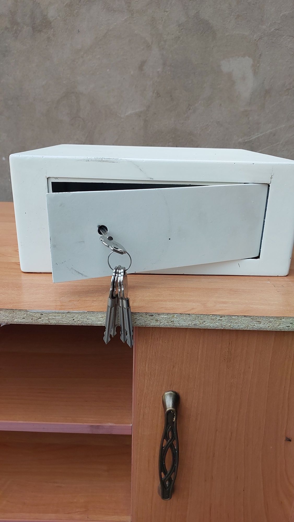 Сейф в Газель, для дома