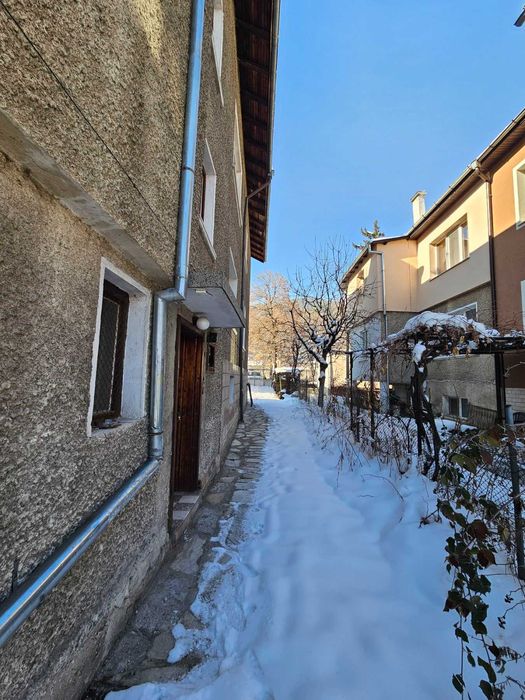 Продава се Къща в Велинград - 240 кв.м за 632 €/кв.м - Снимка #3