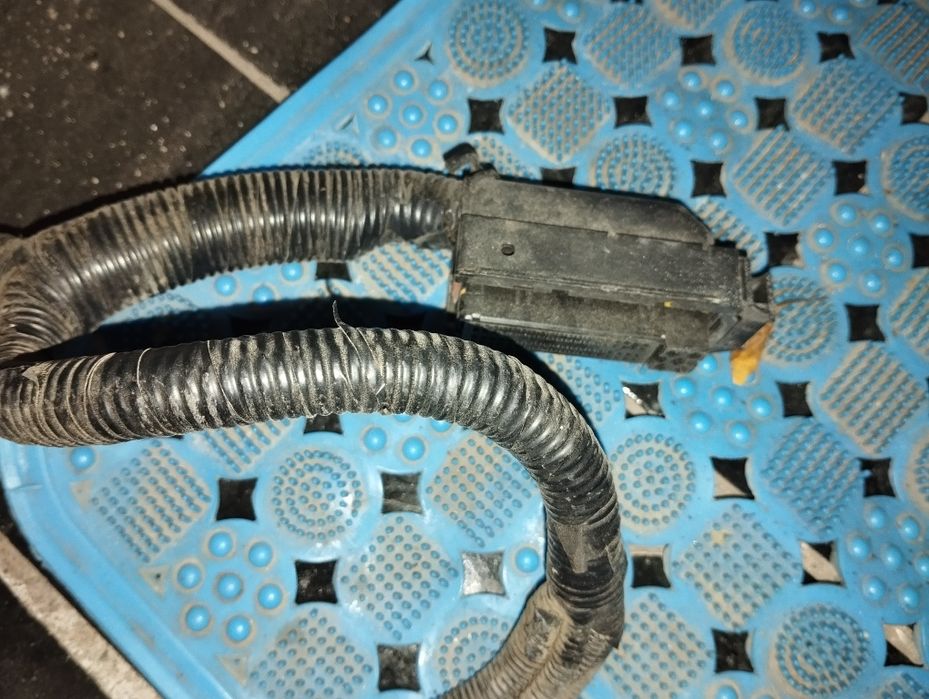 Продам подкапотную проводку на газель двигатель сотка