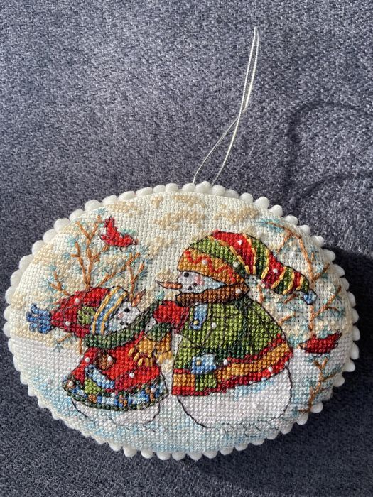 Коледни играчки, ръчно изработени