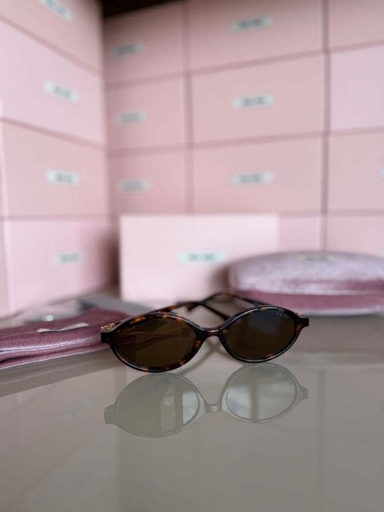 Miu miu 4 вида цената е за 1брой 99лв Пълен комплект